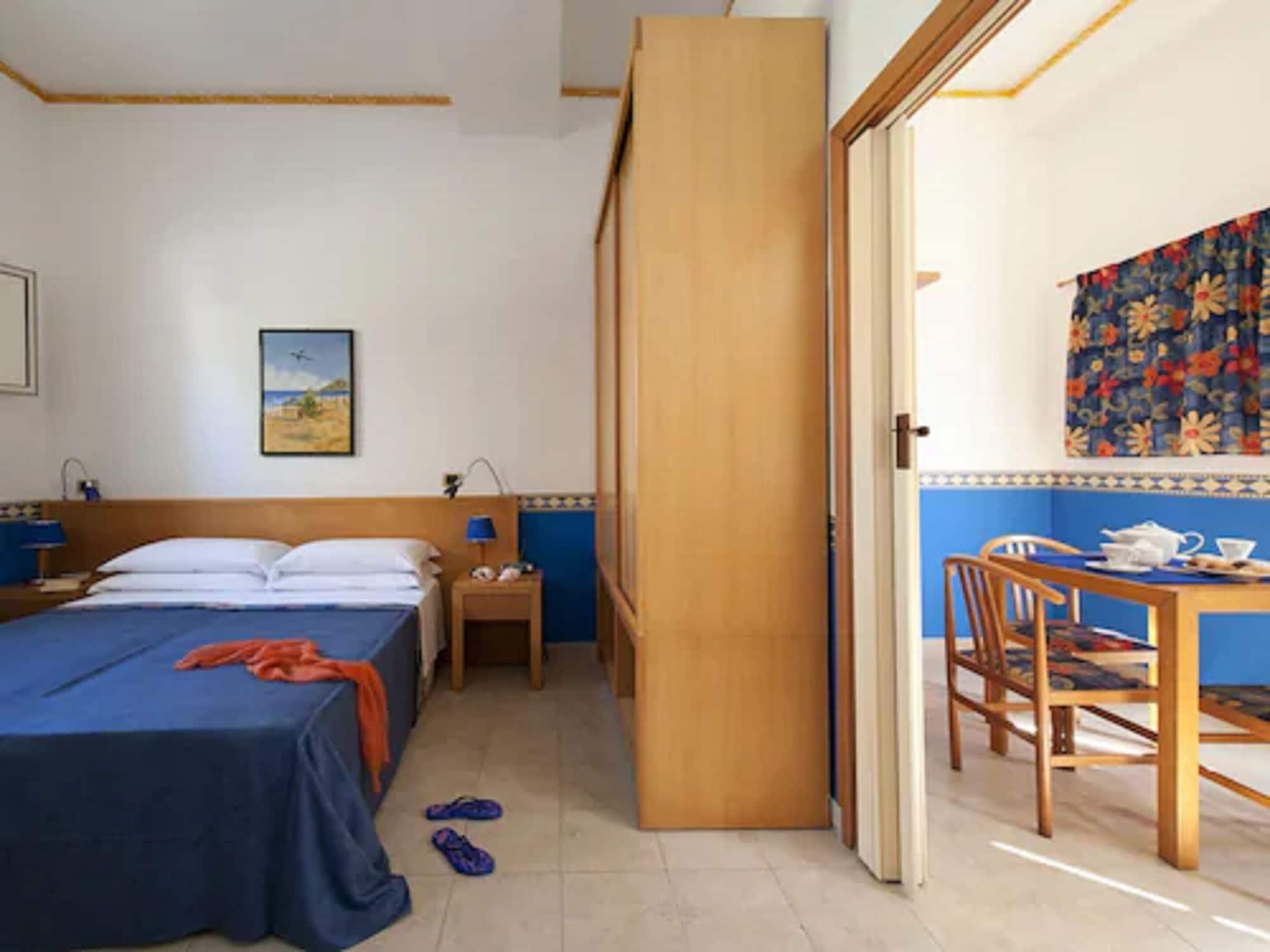 Villaggio Albergo Internazionale La Plaja CTA Habitación foto